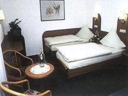 Hotel Zur Eisenbahn Rodgau Δωμάτιο φωτογραφία